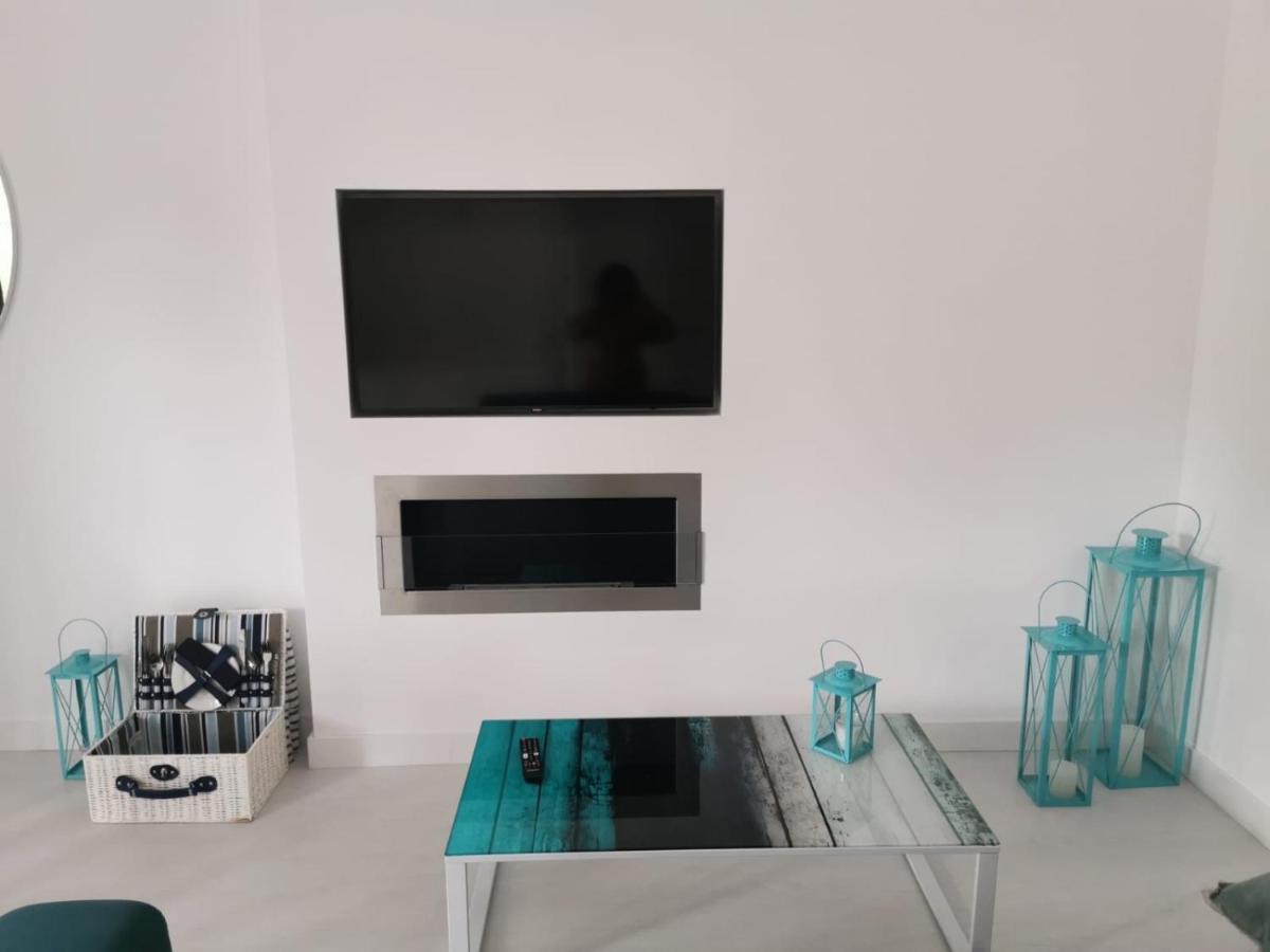 Przytulny Apartament Z Kominkiem Przy Jeziorze Borne Sulinowo Luaran gambar