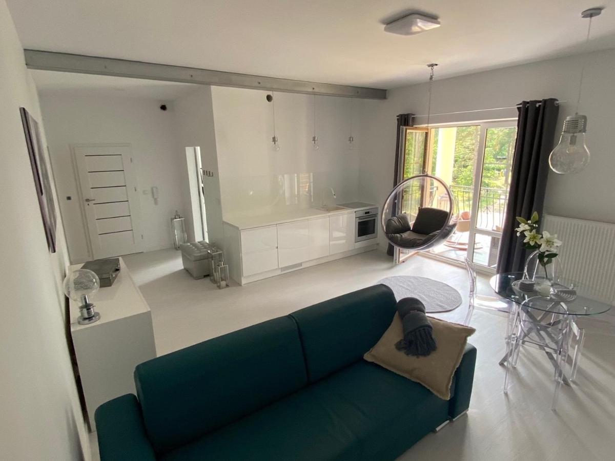 Przytulny Apartament Z Kominkiem Przy Jeziorze Borne Sulinowo Luaran gambar