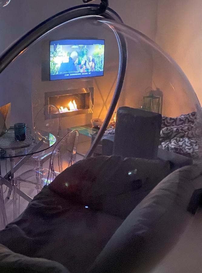 Przytulny Apartament Z Kominkiem Przy Jeziorze Borne Sulinowo Luaran gambar