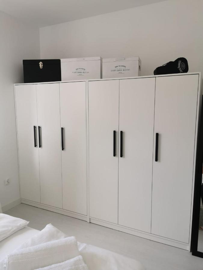 Przytulny Apartament Z Kominkiem Przy Jeziorze Borne Sulinowo Luaran gambar