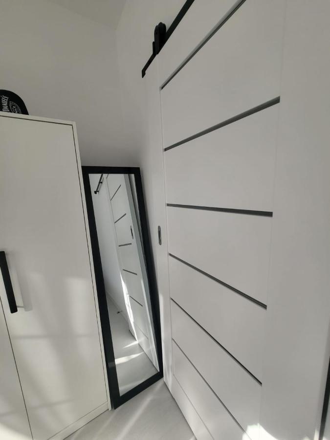 Przytulny Apartament Z Kominkiem Przy Jeziorze Borne Sulinowo Luaran gambar