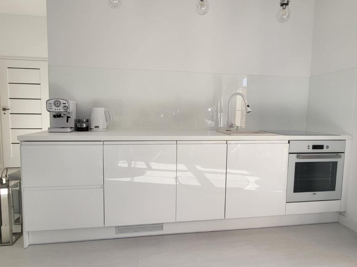 Przytulny Apartament Z Kominkiem Przy Jeziorze Borne Sulinowo Luaran gambar